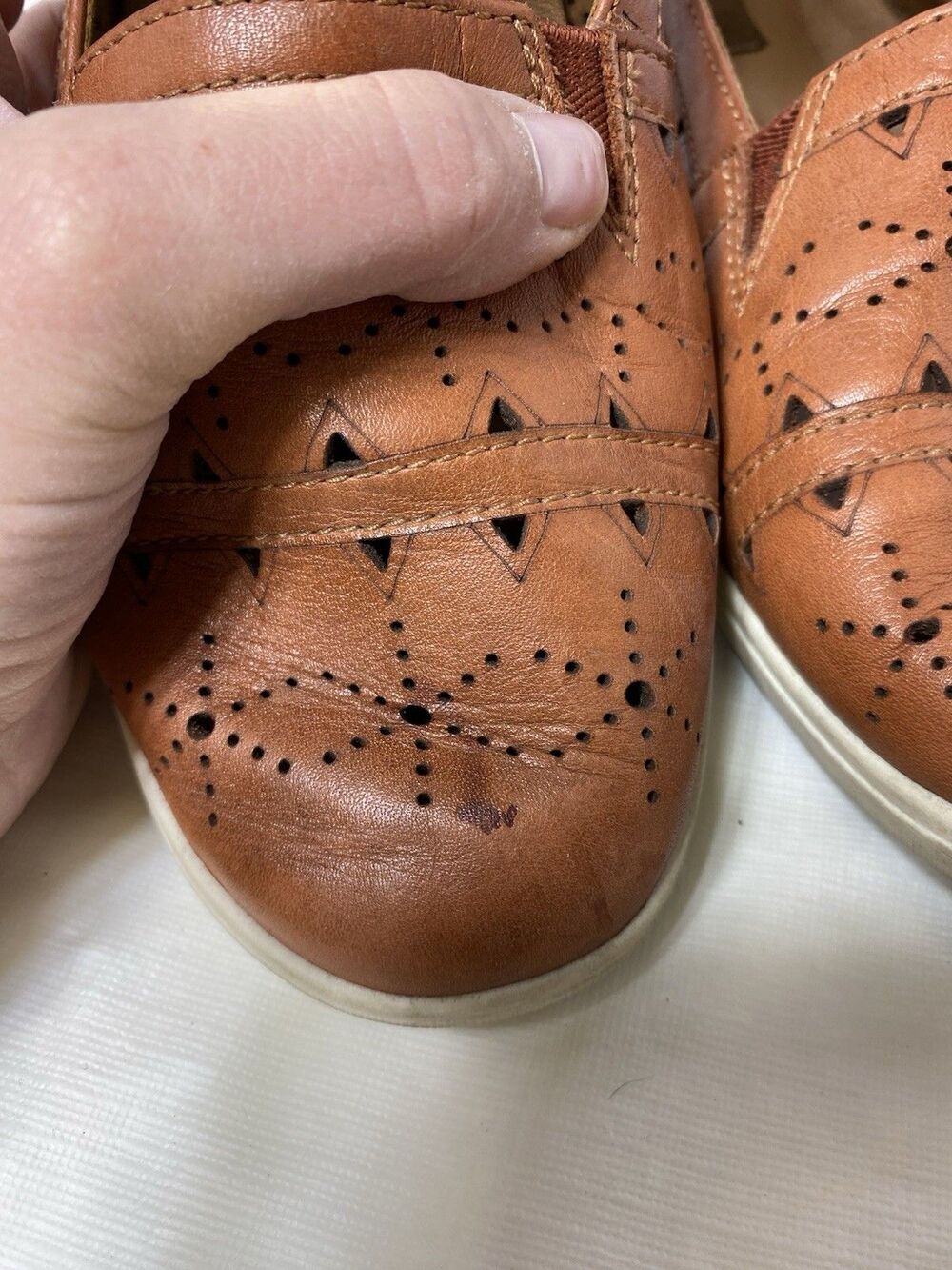 Cobb Hill Z1223* Bailee Flat Honey Women's Size 7 - Picture 8 of 8